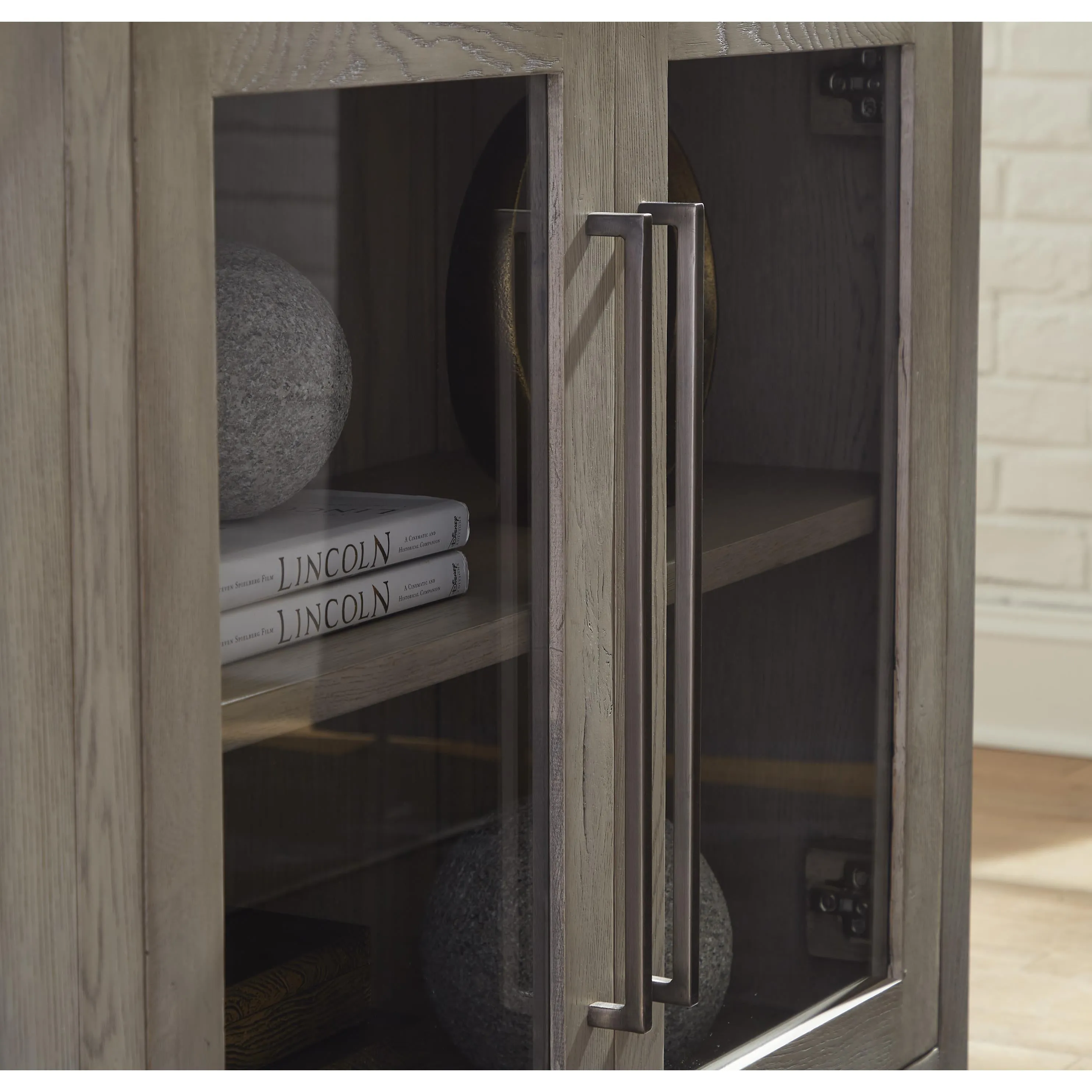 Signature Design by Ashley Dalenville A4000421 Accent Cabinet